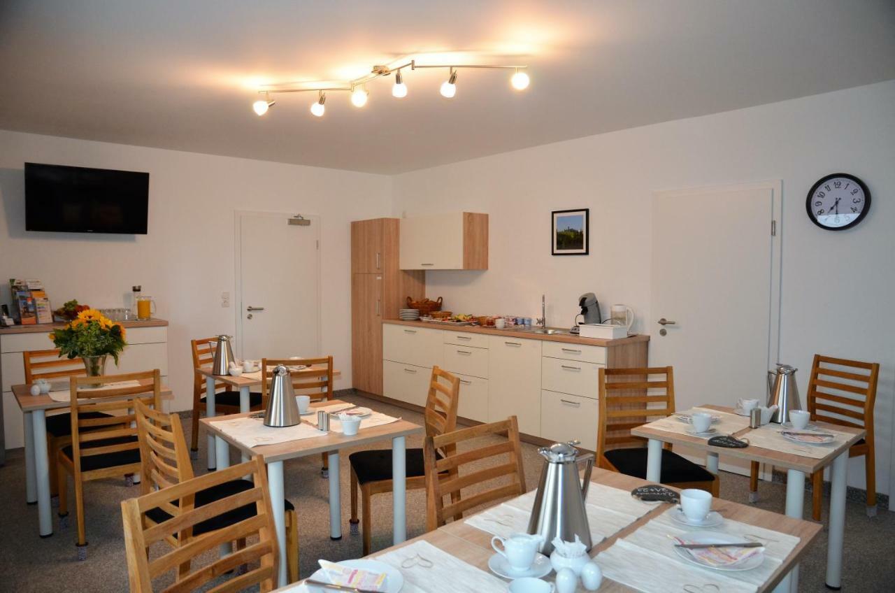Gaestehaus Am Hochsimmer Ettringen  Экстерьер фото