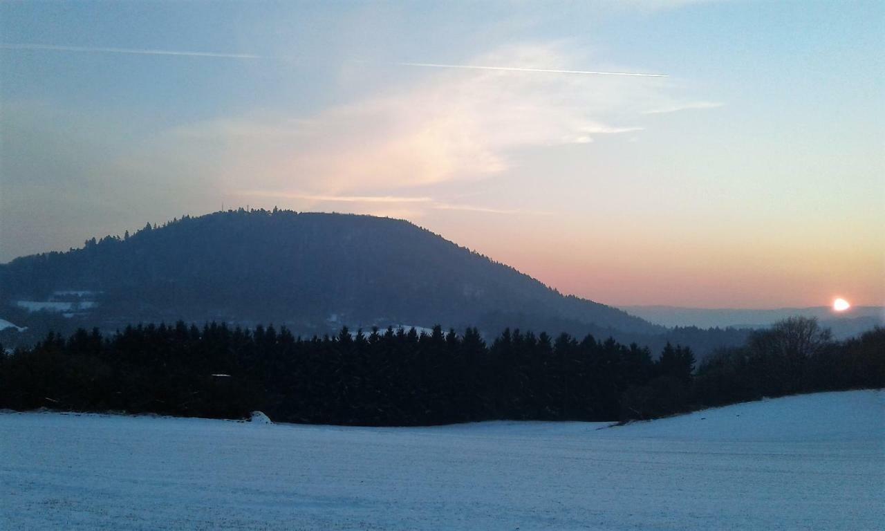 Gaestehaus Am Hochsimmer Ettringen  Экстерьер фото